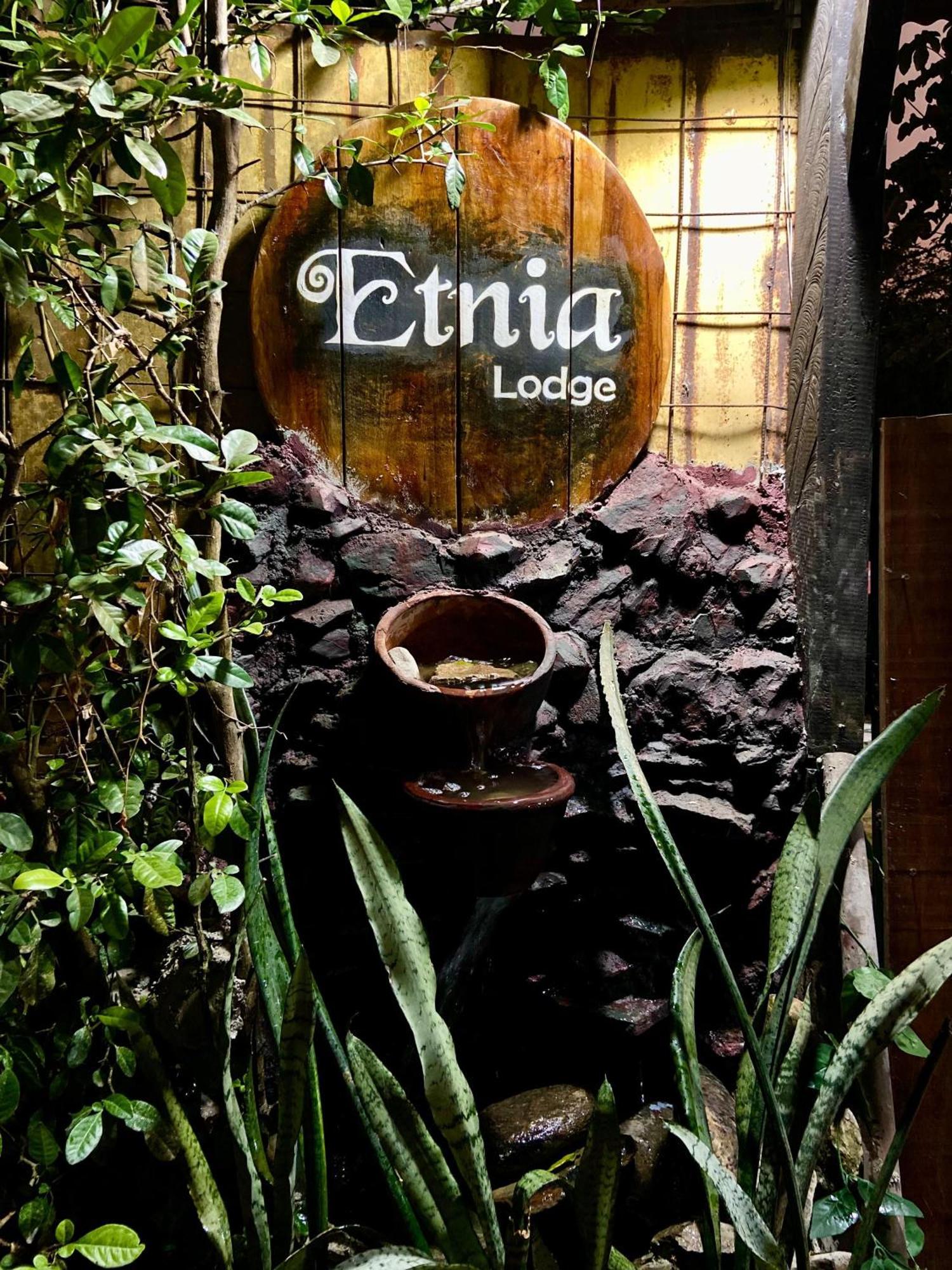 Etnia Lodge ミンカ エクステリア 写真